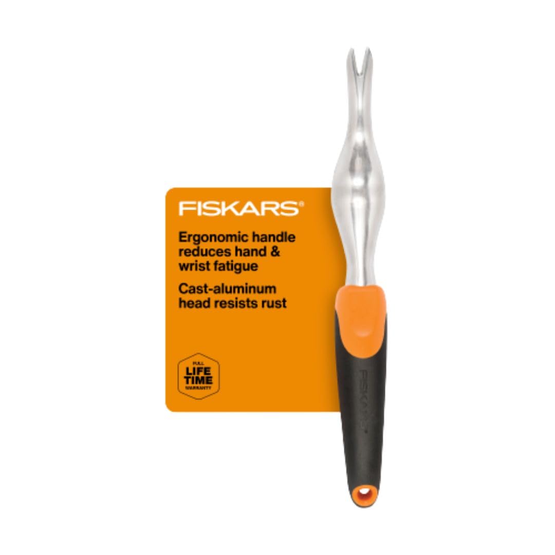 Fiskars Ergo Garden Cultivator, Hand Tool for Digging, Aerating & Weeding
